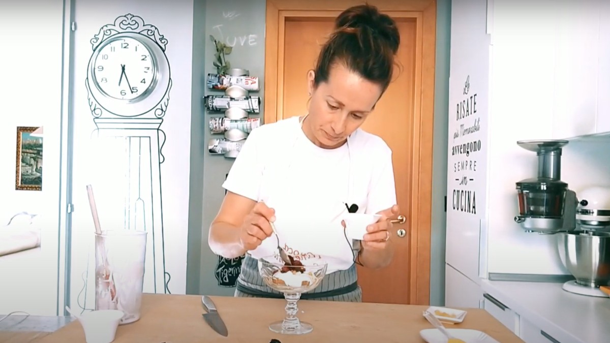 Semifreddo di frutta in coppa